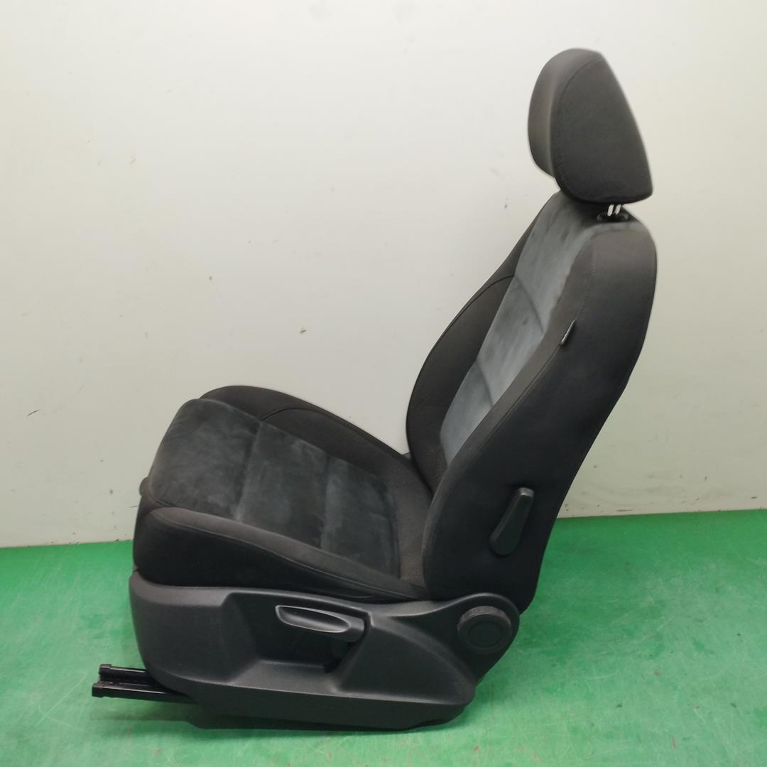 VOLKSWAGEN Tiguan 1 generation (2007-2017) Front Left Seat 22289779