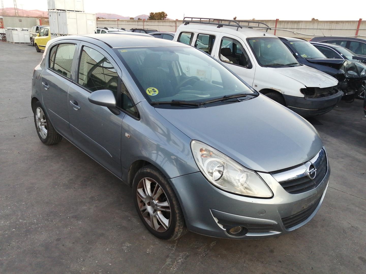 OPEL Corsa D (2006-2020) Шина 13211902, 6JX16ET40, 4H4X100 24045531