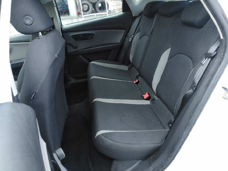 SEAT Leon 3 generation (2012-2020) Декоративная крышка двигателя 04L103925J, OBSERVARFOTOS, 04L103925J 24533852