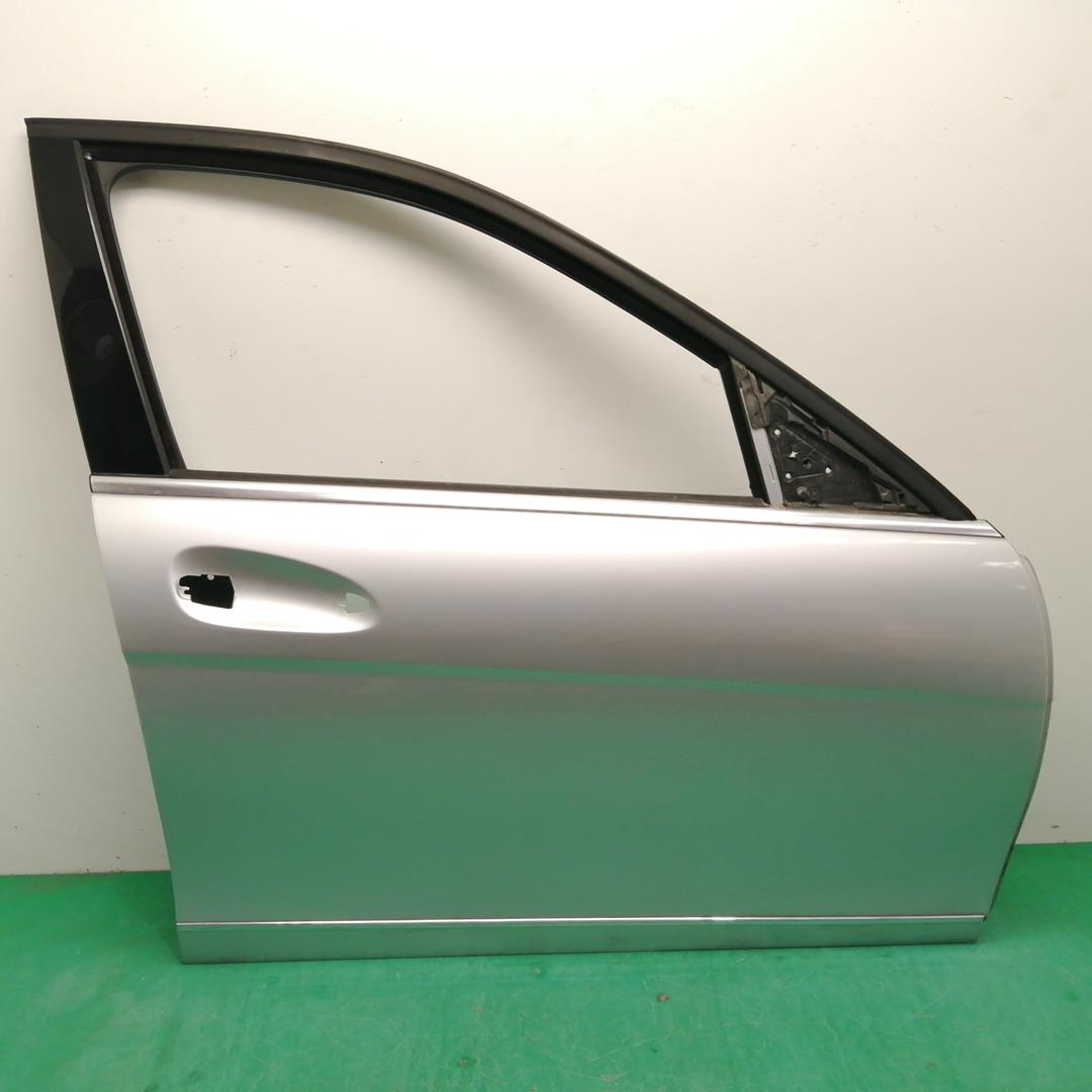 MERCEDES-BENZ C-Class W204/S204/C204 (2004-2015) Front Right Door A2047206000 22784579