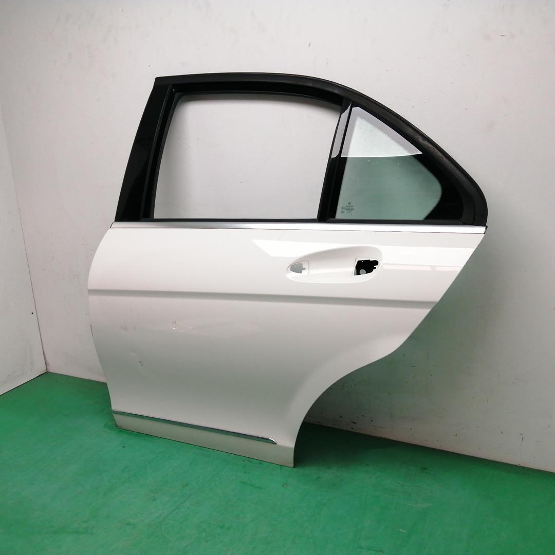 MERCEDES-BENZ C-Class W204/S204/C204 (2004-2015) Rear Left Door NECESITAREPARACION 19311912