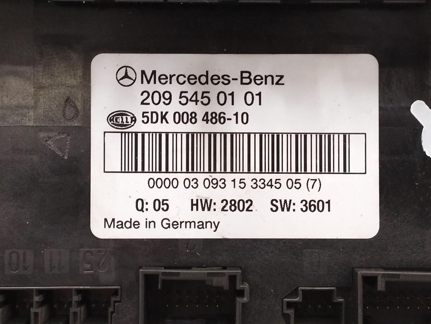 MERCEDES-BENZ C-Class W203/S203/CL203 (2000-2008) Saugiklių dėžė 2095450101, 5DK00848610 19339006