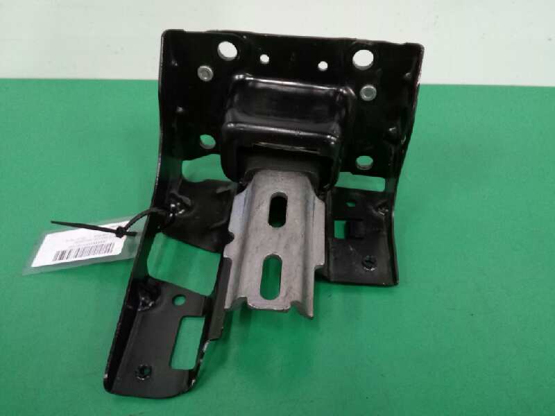 PEUGEOT 208 Peugeot 208 (2012-2015) Left Side Engine Mount 9807450980, 9810216980 20143134