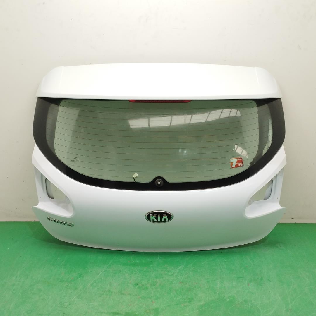 KIA Cee'd 2 generation (2012-2018) Крышка багажника 73700A2000 22782617