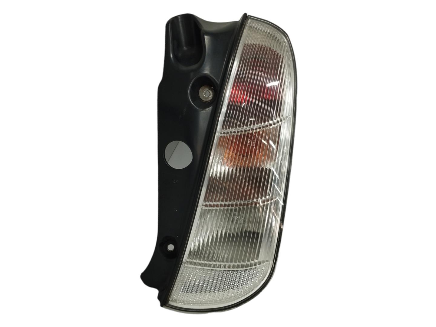 LANCIA Ypsilon II (Type 843)  (2003-2011) Feu arrière droit 51786657 22288628