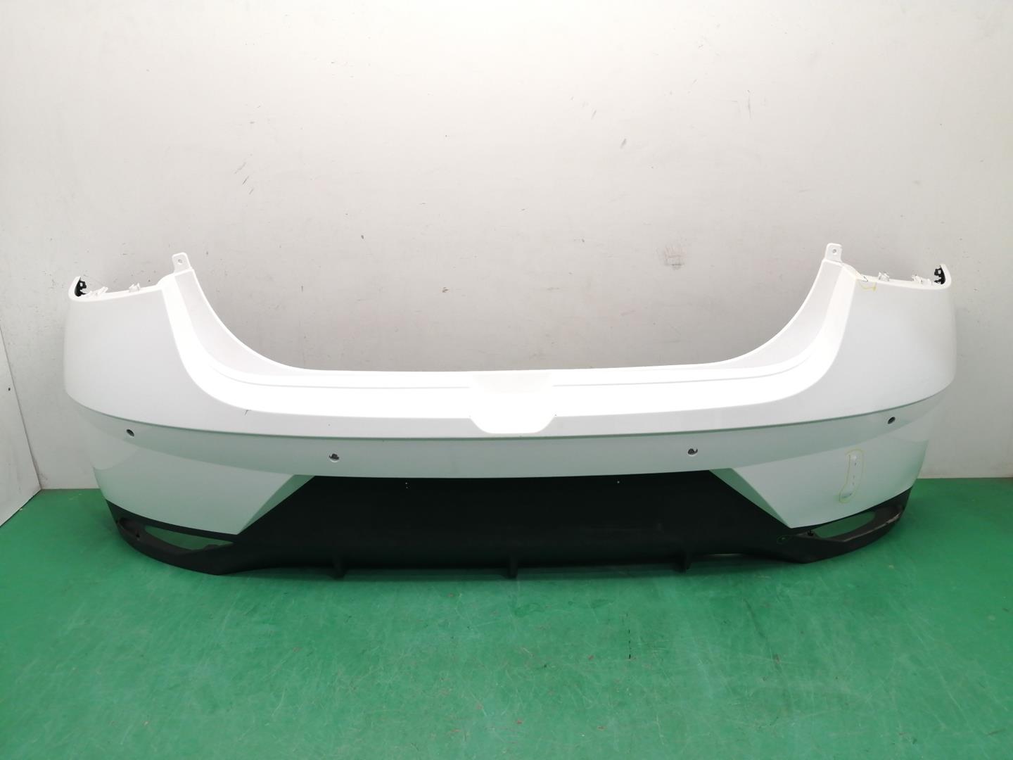 HYUNDAI i20 IB (2 generation) (2014-2020) Rear Bumper 86611Q0000, NECESITAREPARACION 22782426