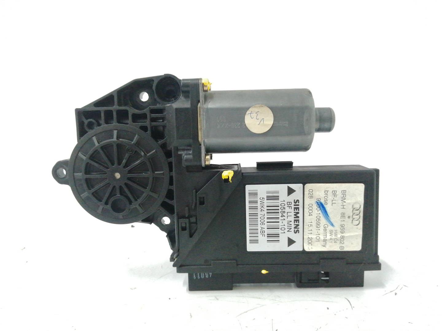 AUDI A4 B6/8E (2000-2005) Motor de control geam ușă dreapta față 8E1959802B, 0130821764, 5WK47006ABF 19338469