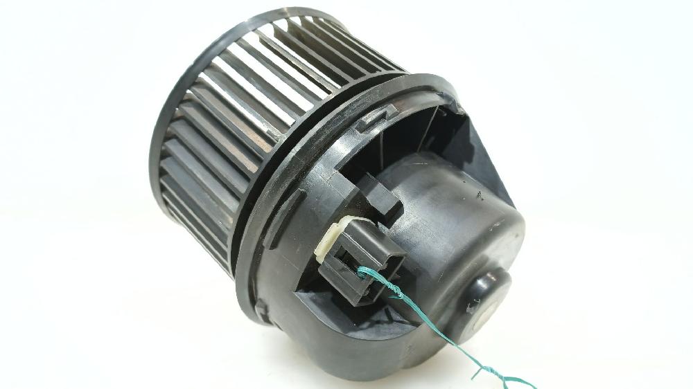 Ventilador calefacción UFDA 1362640 de Ford Kuga i 2008-2012 140 CV con 206183 km - pieza usada