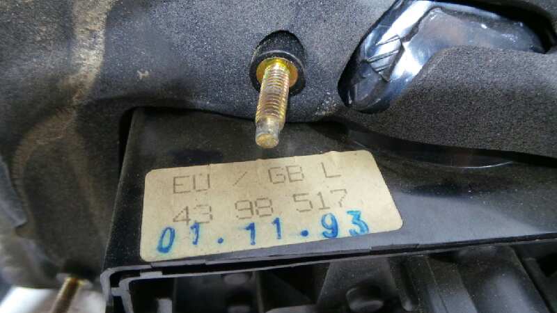 Piloto trasero izquierdo 4468955 de Saab 900 i (ac4, am4) 1993-1998 141 CV - pieza usada