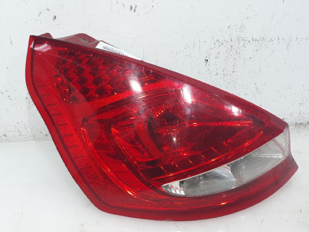 Feu arrière gauche KVJA 1709553 de Ford Fiesta vi (cb1, ccn) 2008-2013 70 CV