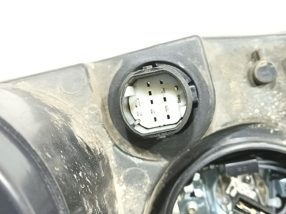 Faro derecho 51760025 de Fiat Punto (188_) 1999-2010 80 CV - pieza usada