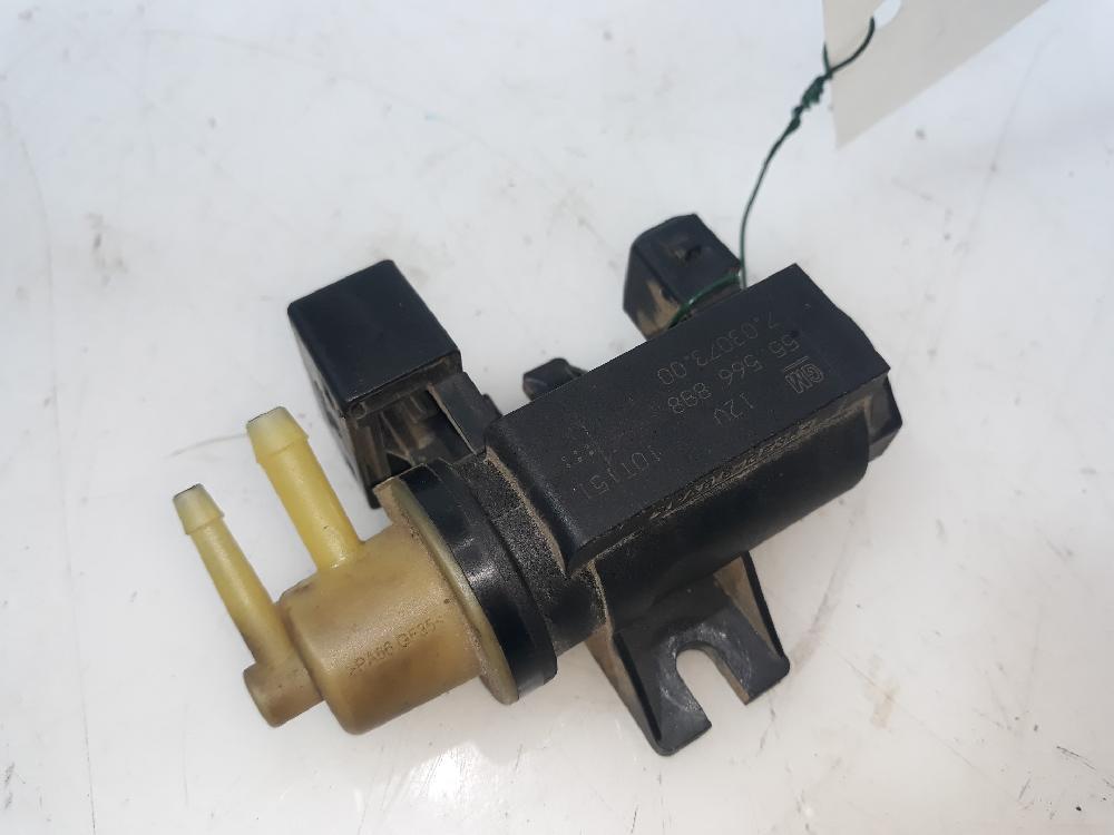 Válvula de aire adicional A13DTE 55566898 de Opel Astra j (p10) 2009-2015 95 CV