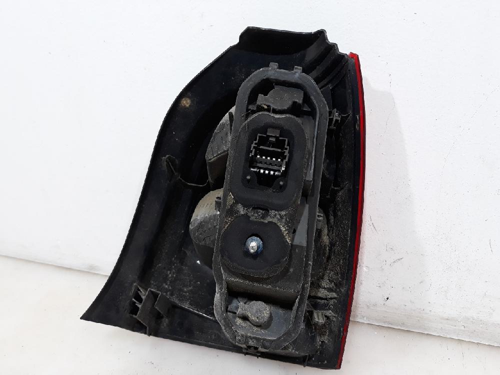Pisca tras esquerdo D4F772 8200387888 de Renault Twingo ii (cn0_) 2007-2016 76 CV con 126718 km - pieza usada