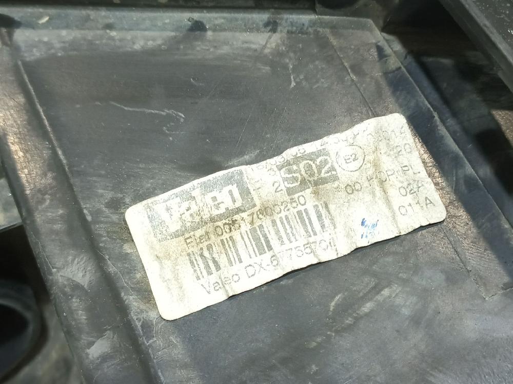 Faro derecho 51760025 de Fiat Punto (188_) 1999-2010 80 CV - pieza usada