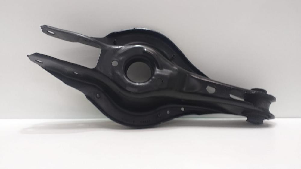 Brazo de la suspensión inferior trasero derecho B47D20A 33326867540 de Bmw 3 touring (f31) 2012-2015 150 CV - pieza usada