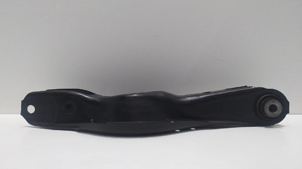 Brazo de la suspensión inferior trasero derecho B47D20A 33326867540 de Bmw 3 touring (f31) 2012-2015 150 CV - pieza usada