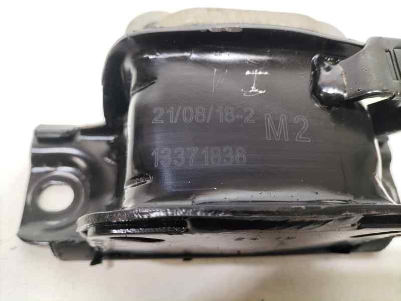 Soporte motor izquierdo B14XER 13371838 de Opel Corsa c (x01) 2003-2009 90 CV - pieza usada