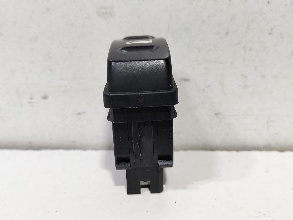 Mando elevalunas delantero derecho 22681 de Citroen Xsara (n1) 2000-2005 90 CV - pieza usada