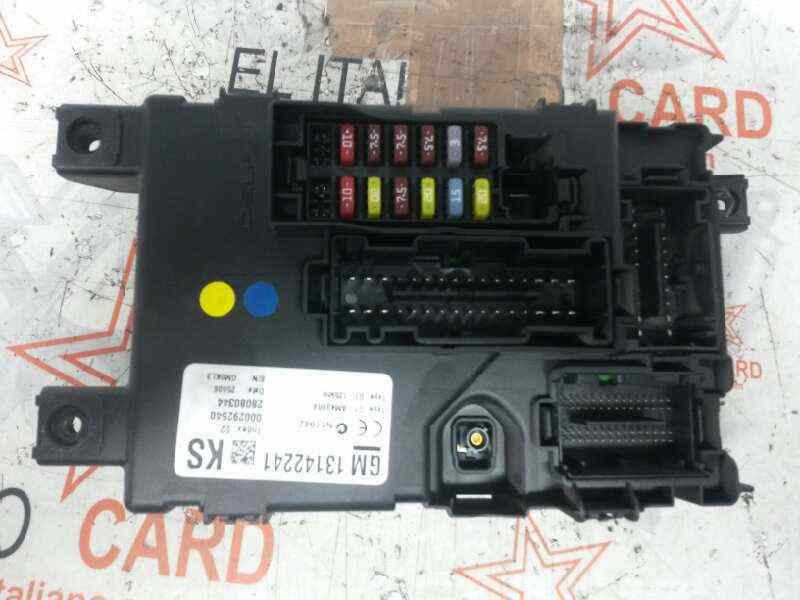 Caja de relés / fusibles Z13DTH 13142241 de Opel Corsa d van (s07) 2010-2014 90 CV con 2 km - pieza usada