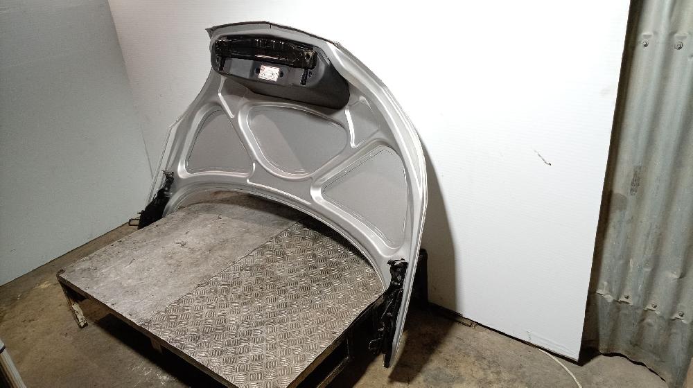 Portón trasero Z 18 XE 93164189 de Opel Tigra twintop (x04) 2004-2010 125 CV - pieza usada
