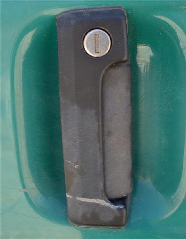 VOLKSWAGEN Multivan T5 (2003-2015) Външна дръжка на задната дясна врата 24996061