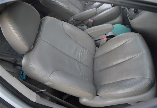 KIA Carnival UP/GQ (1999-2006) Front Right Seat 24997787
