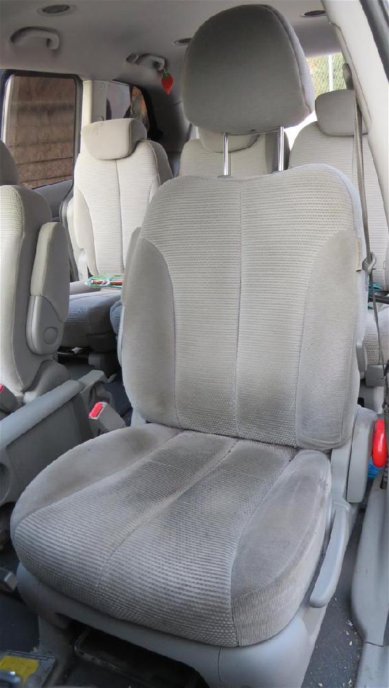 KIA Carnival UP/GQ (1999-2006) Front Left Seat 24994246