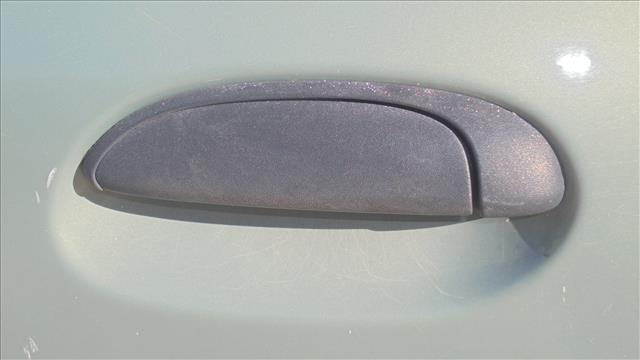 MERCEDES-BENZ B-Class W246 (2011-2020) Priekinių kairių durų išorinė rankenėlė 25000123