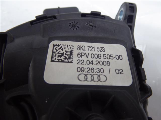 AUDI A4 B7/8E (2004-2008) Gaspedal 8K1721523 24993362