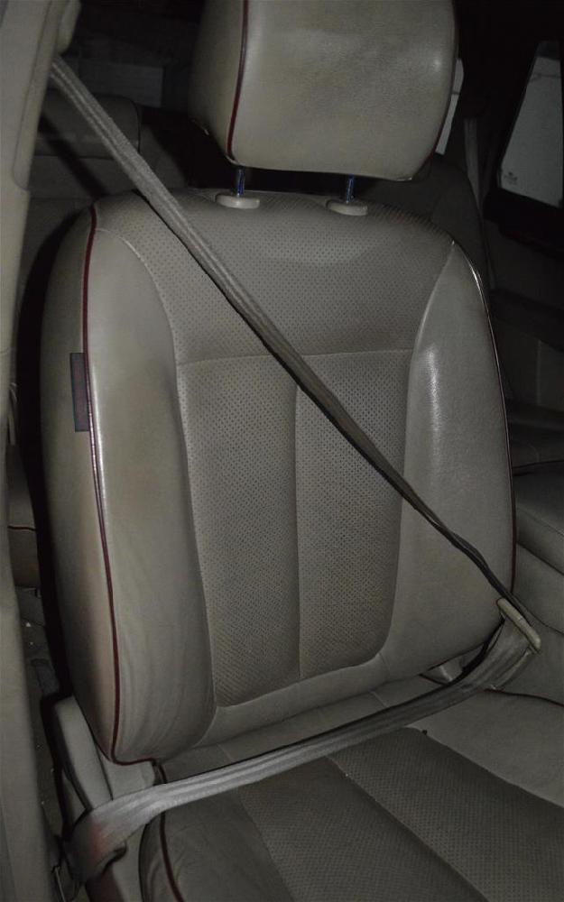 HYUNDAI Santa Fe SM (2000-2013) Front Right Seatbelt 24998640