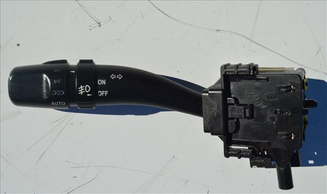 KIA Carnival UP/GQ (1999-2006) Headlight Switch Control Unit 93410-4D200 24997688