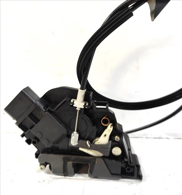 PEUGEOT 3008 1 generation (2010-2016) Front Right Door Lock 7M5AR21812AA 24995373