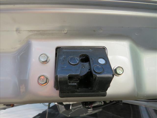 TOYOTA Verso 1 generation (2009-2015) Заключване на багажника на задната врата 24994489