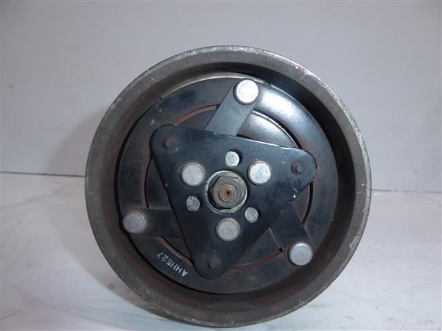 RENAULT Clio 3 generation (2005-2012) Pompe de climatisation 8200953359 24992768