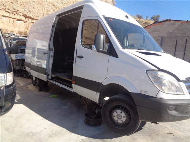 MERCEDES-BENZ Sprinter 1 generation (903) (1995-2006) Преден ляв фар 1EB247012-05 24992276