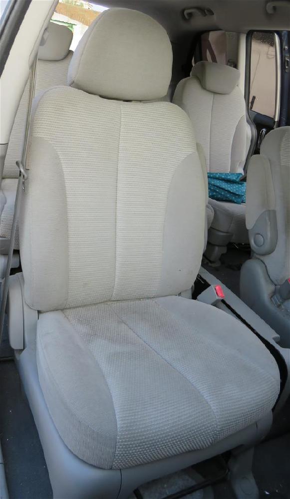 KIA Carnival UP/GQ (1999-2006) Front Right Seat 24994343