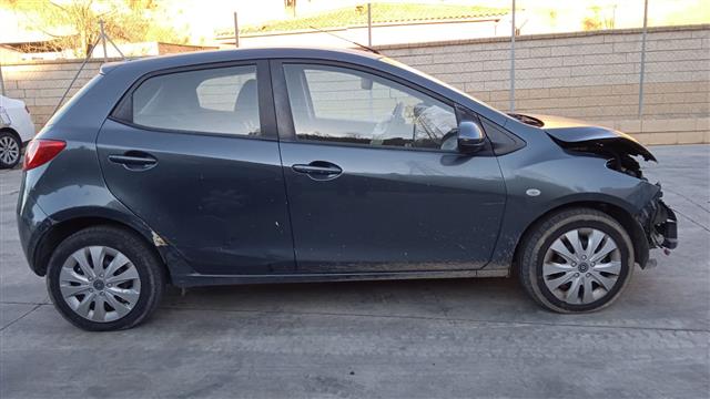 MAZDA 2 1 generation (2003-2007) Démarreur M000T32771 24994664