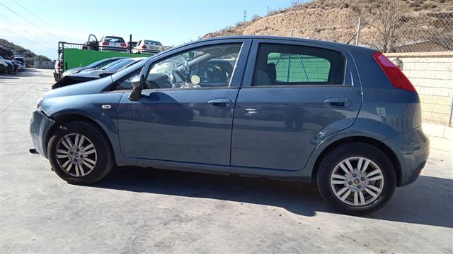 FIAT Grande Punto 1 generation (2006-2008) Priekinių dešinių durų veidrodis 24995533