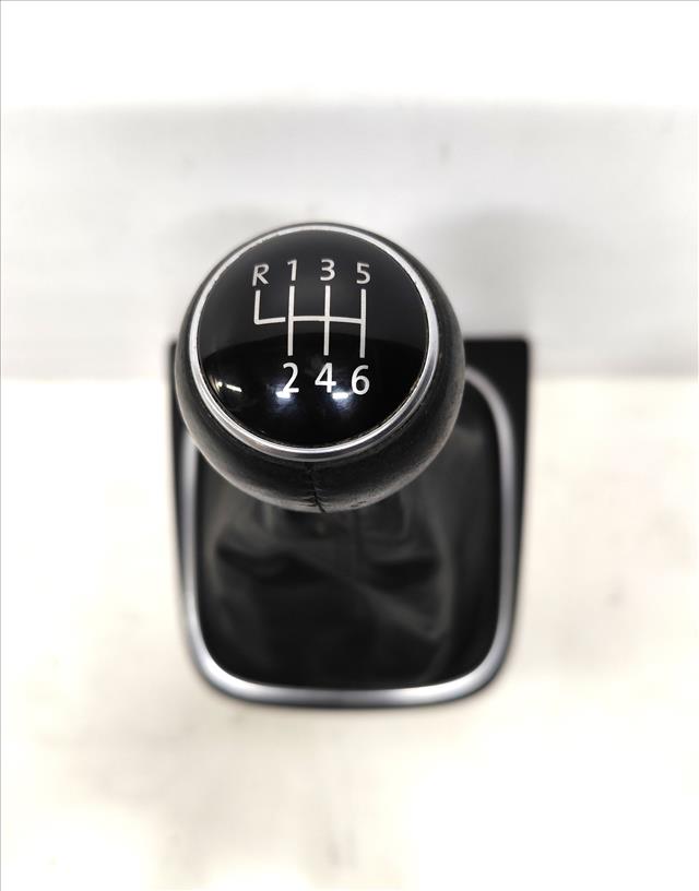 VOLKSWAGEN Golf 3 generation (1991-1998) Gear Shifting Knob 1K0711113BK 24993941