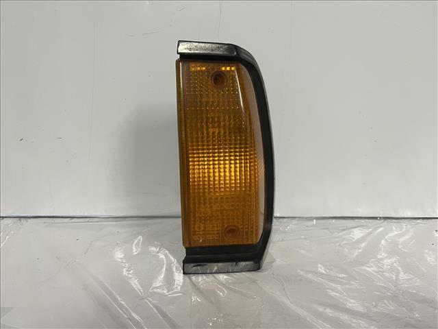 OPEL Astra H (2004-2014) Indicator semnalizare stânga față 24998606