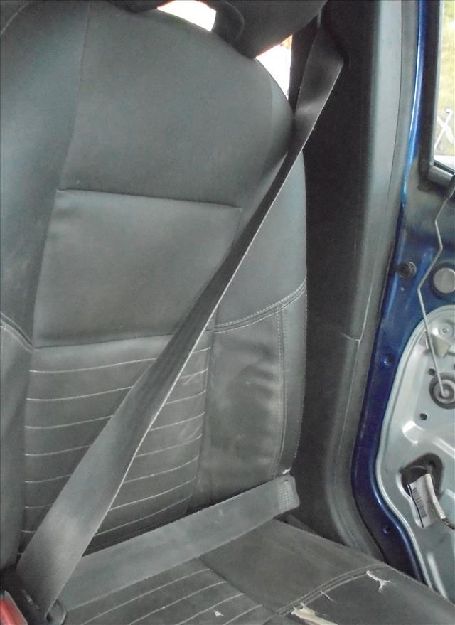 VOLVO S40 2 generation (2004-2012) Front Left Seatbelt 24999381
