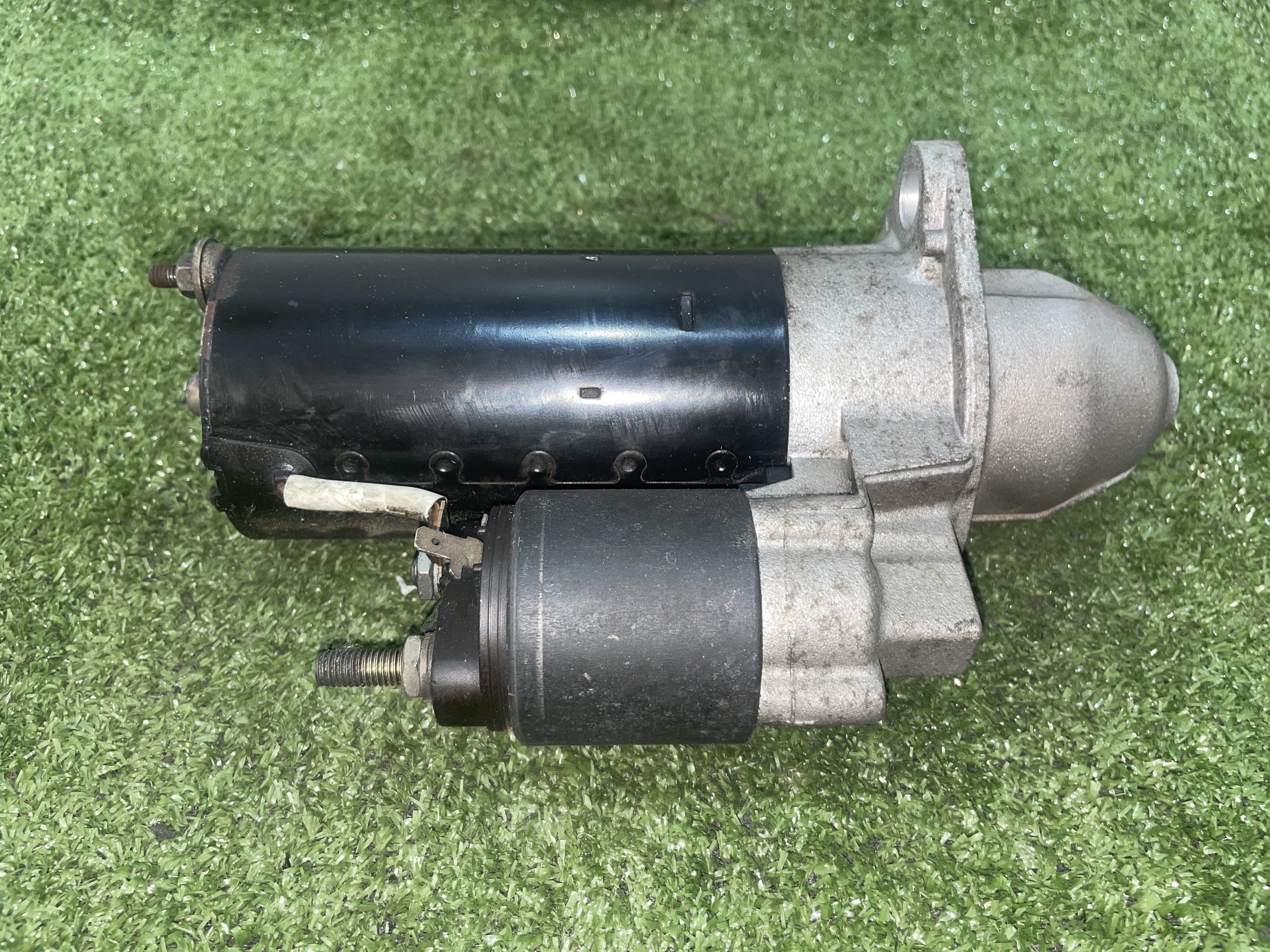Starter motor 0001110100 de Audi A8 1998-2002