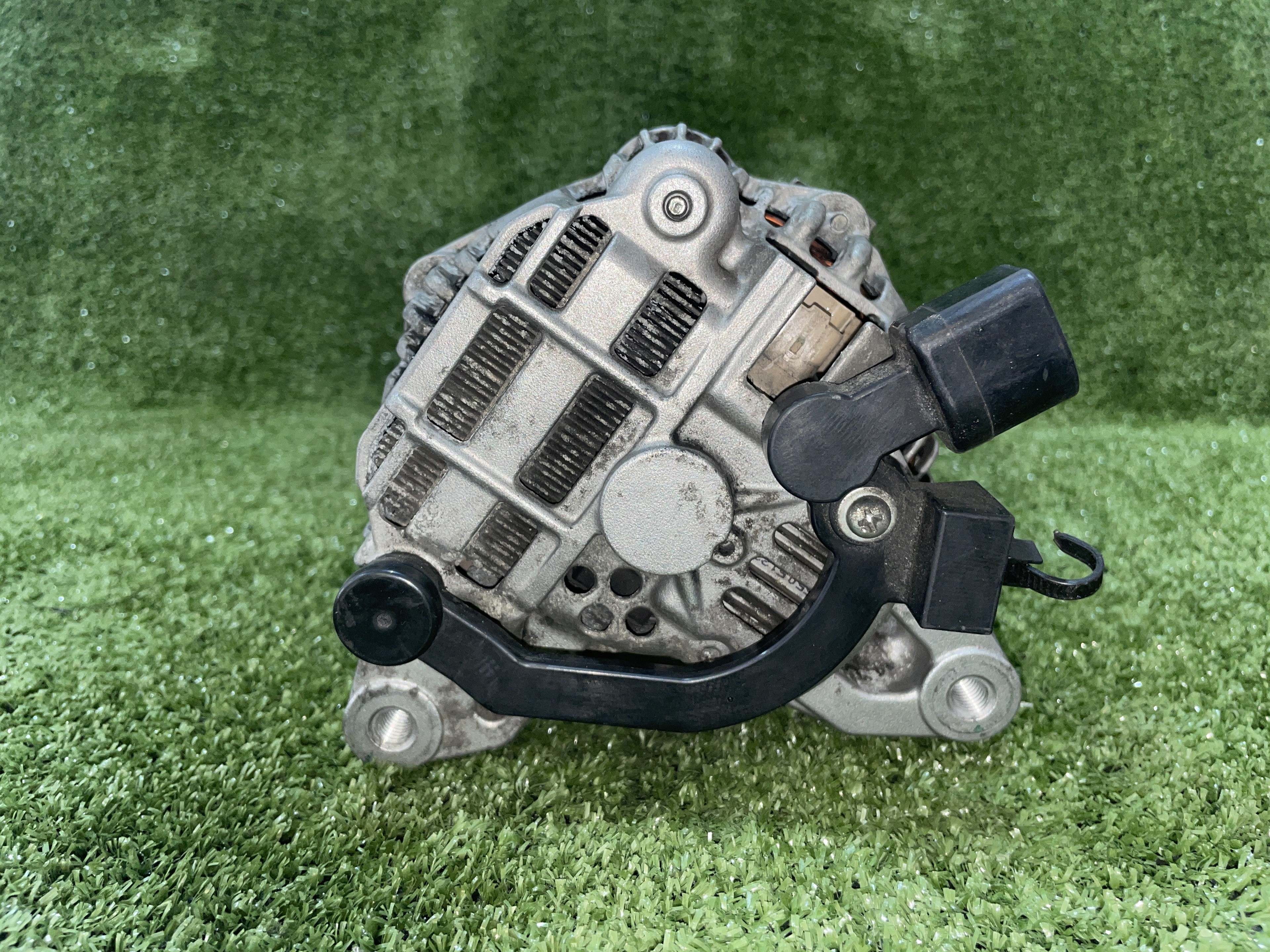 PEUGEOT 307 1 generation (2001-2008) Alternator A003TG1891B, 9649846880 23553842