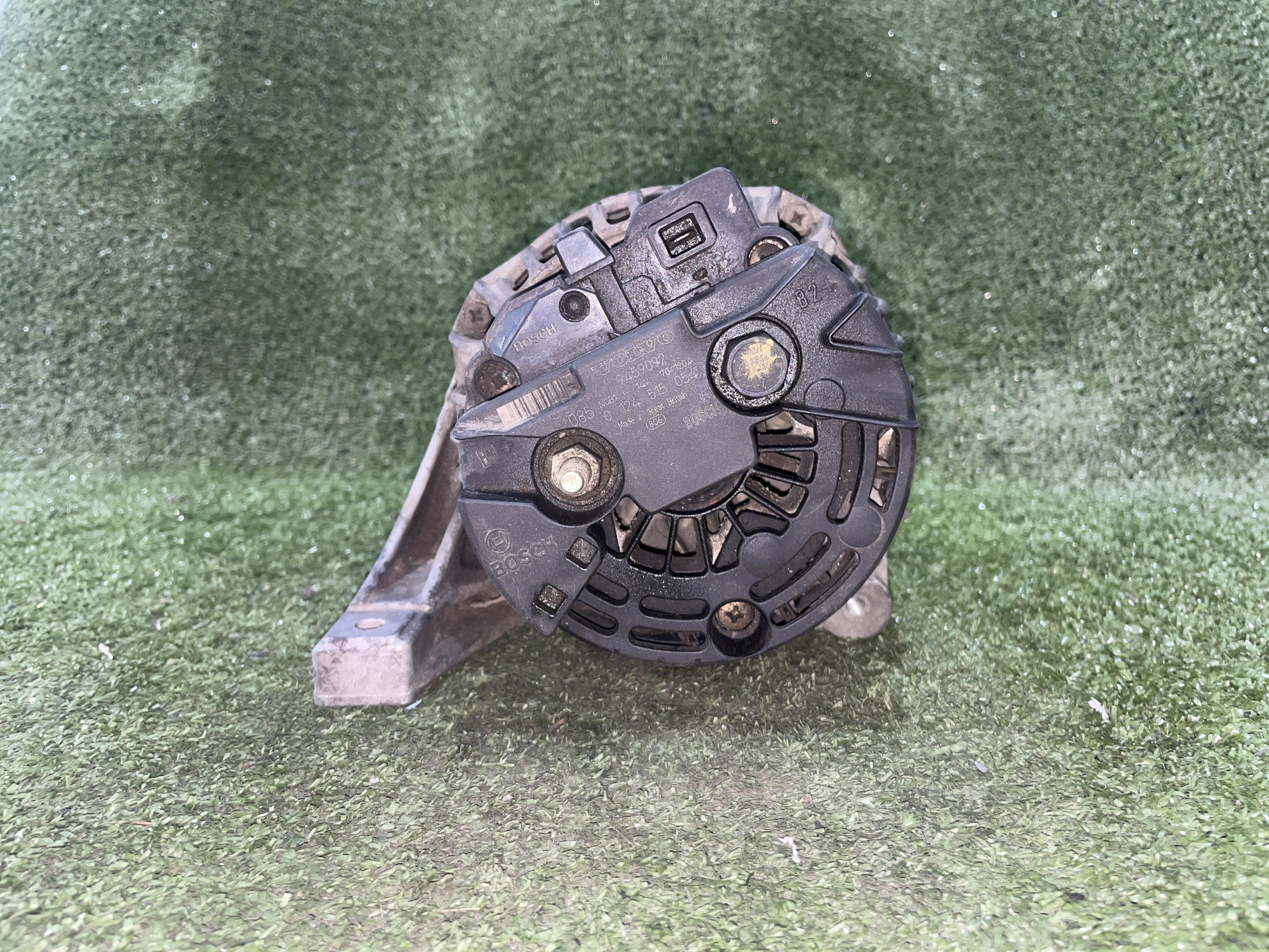 VOLVO S80 1 generation (1998-2006) Alternator 0124515054,9459092 23554437