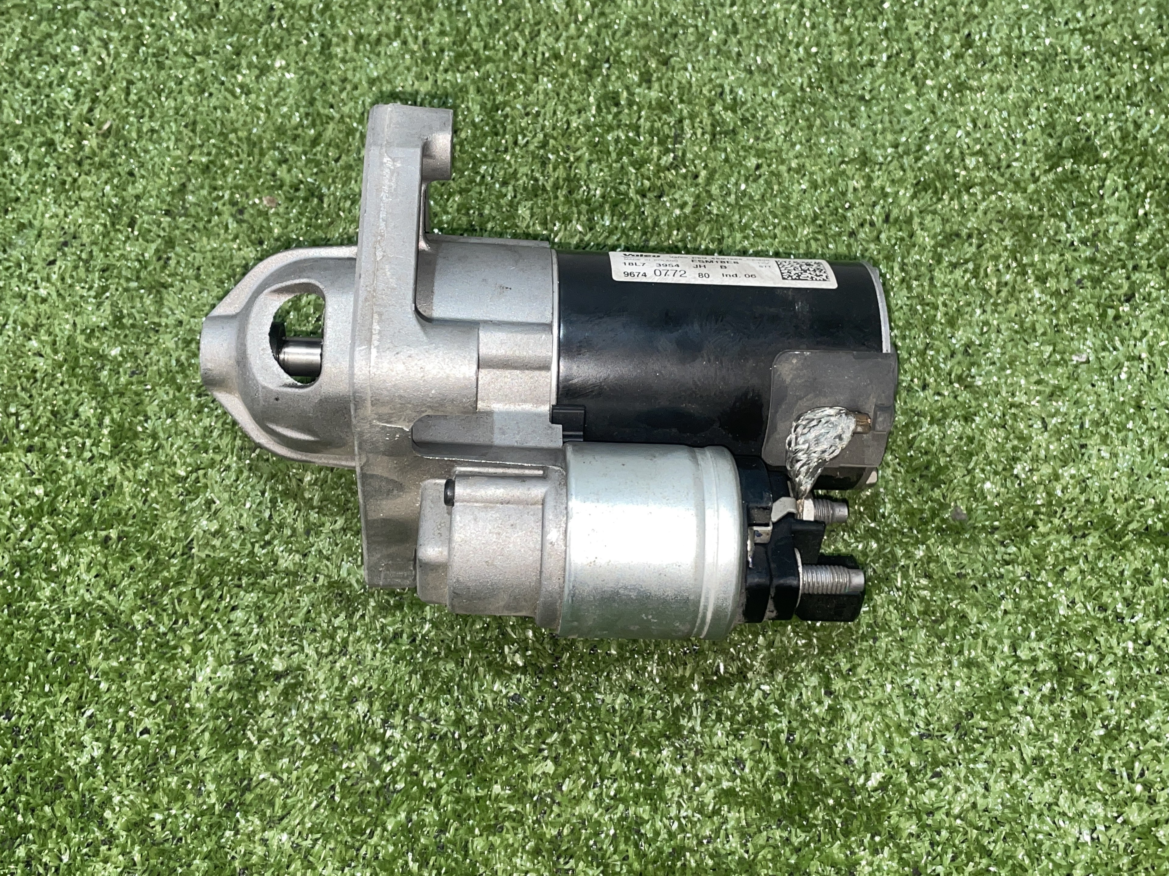 PEUGEOT 208 Peugeot 208 (2012-2015) Starter Motor ESM18E8,VALEO,9674077280 23548321