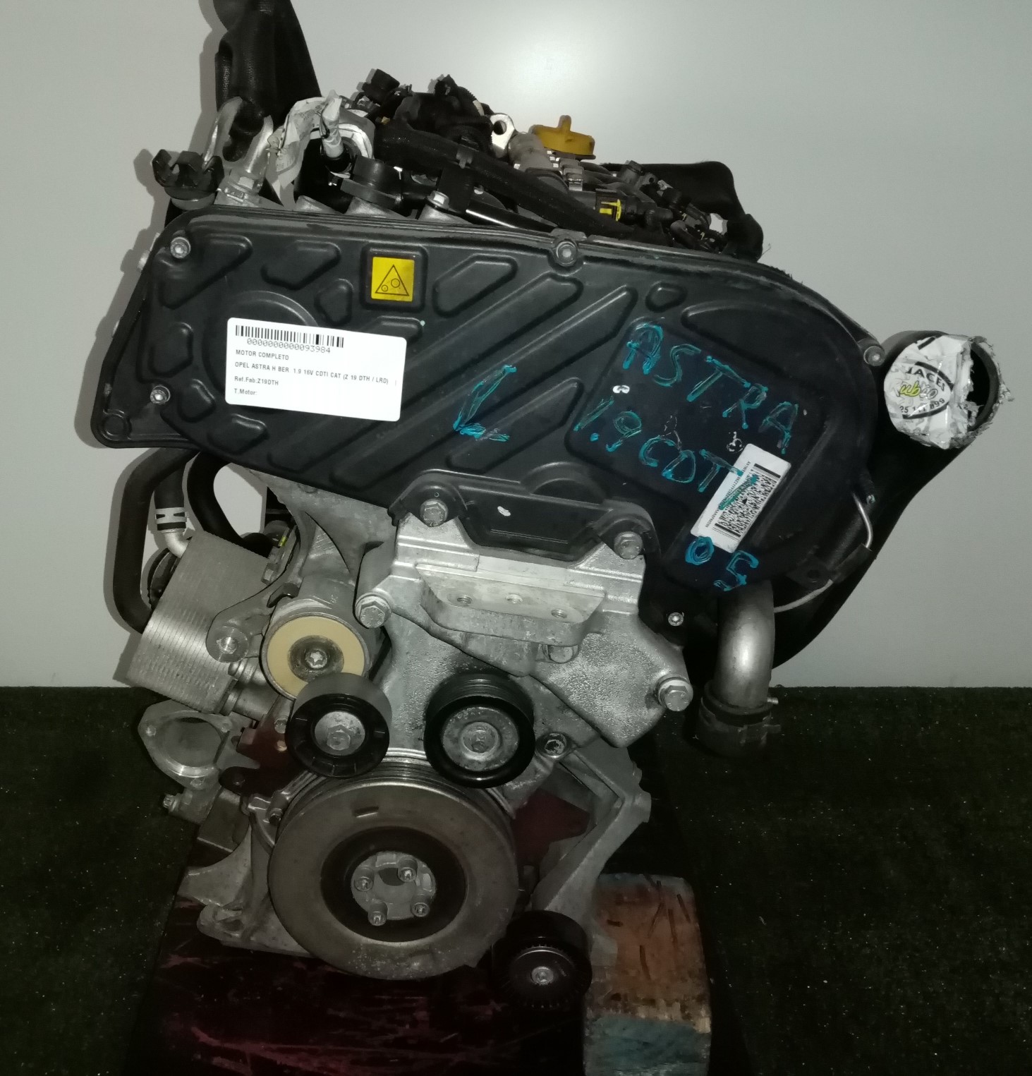 OPEL Astra H (2004-2014) Motor Z19DTH 23546487