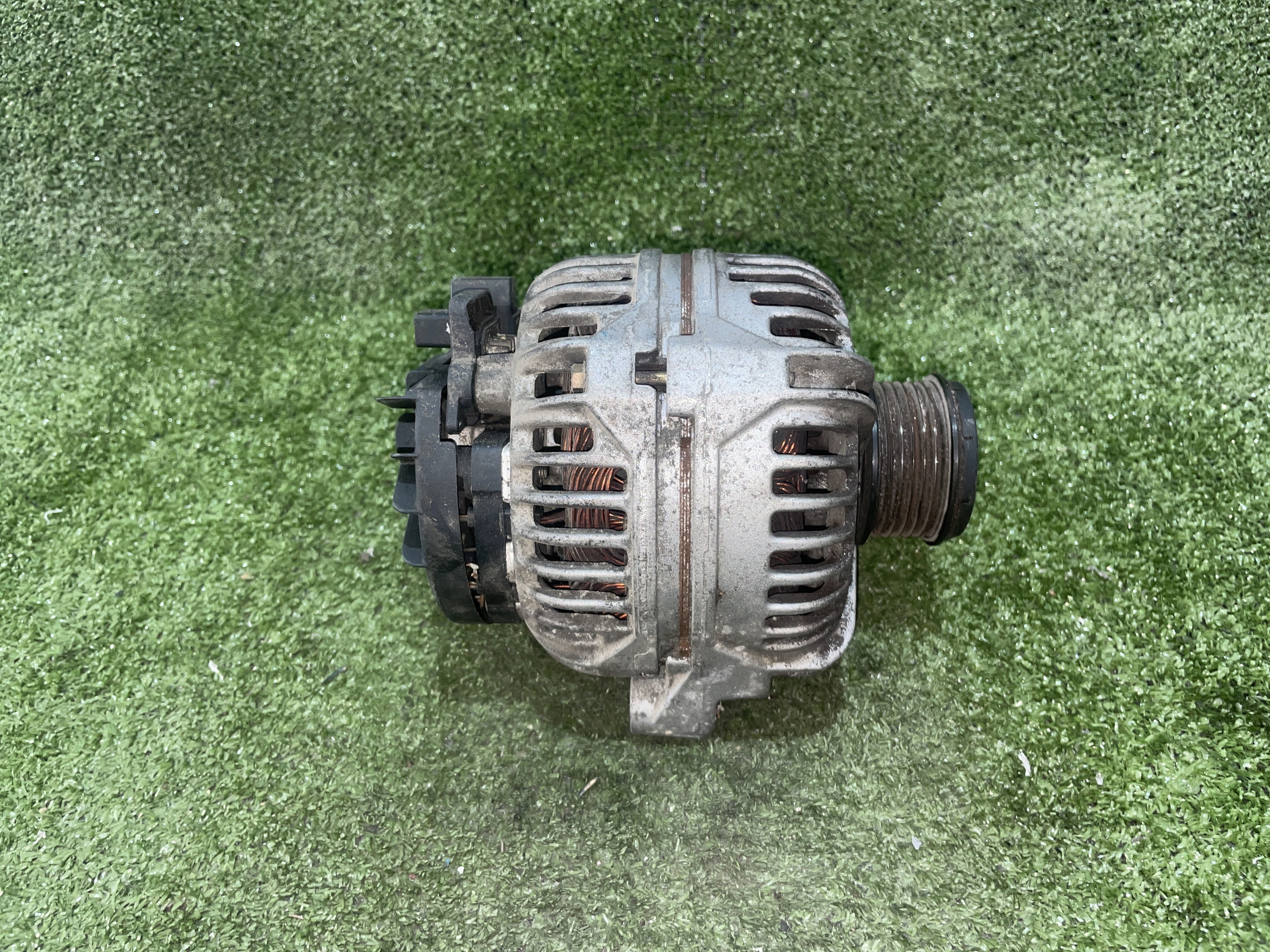 VOLVO S80 1 generation (1998-2006) Alternator 0124515054,9459092 23554437