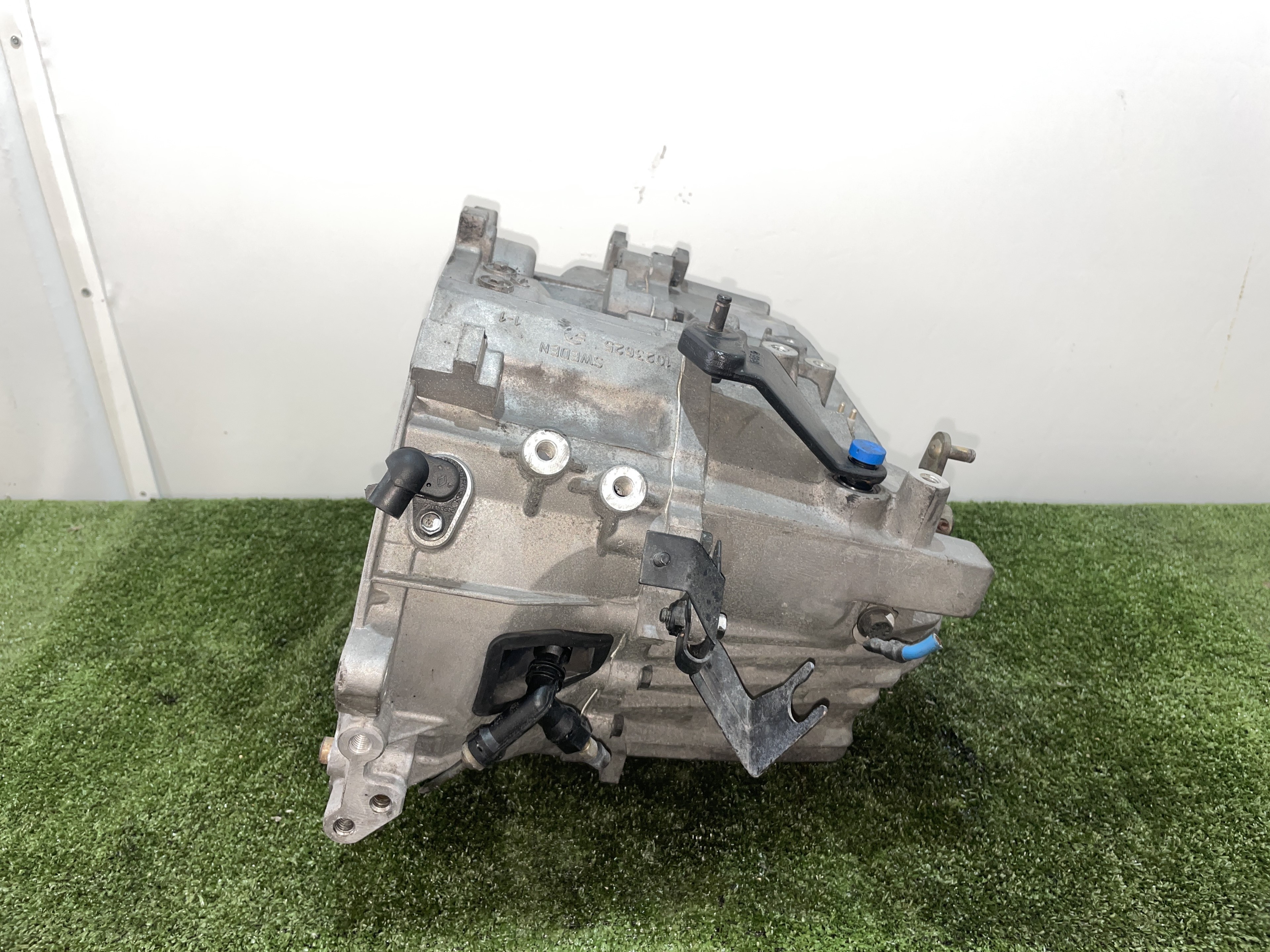 VOLVO V40 1 generation (1996-2004) Gearbox SINREF. 23548179