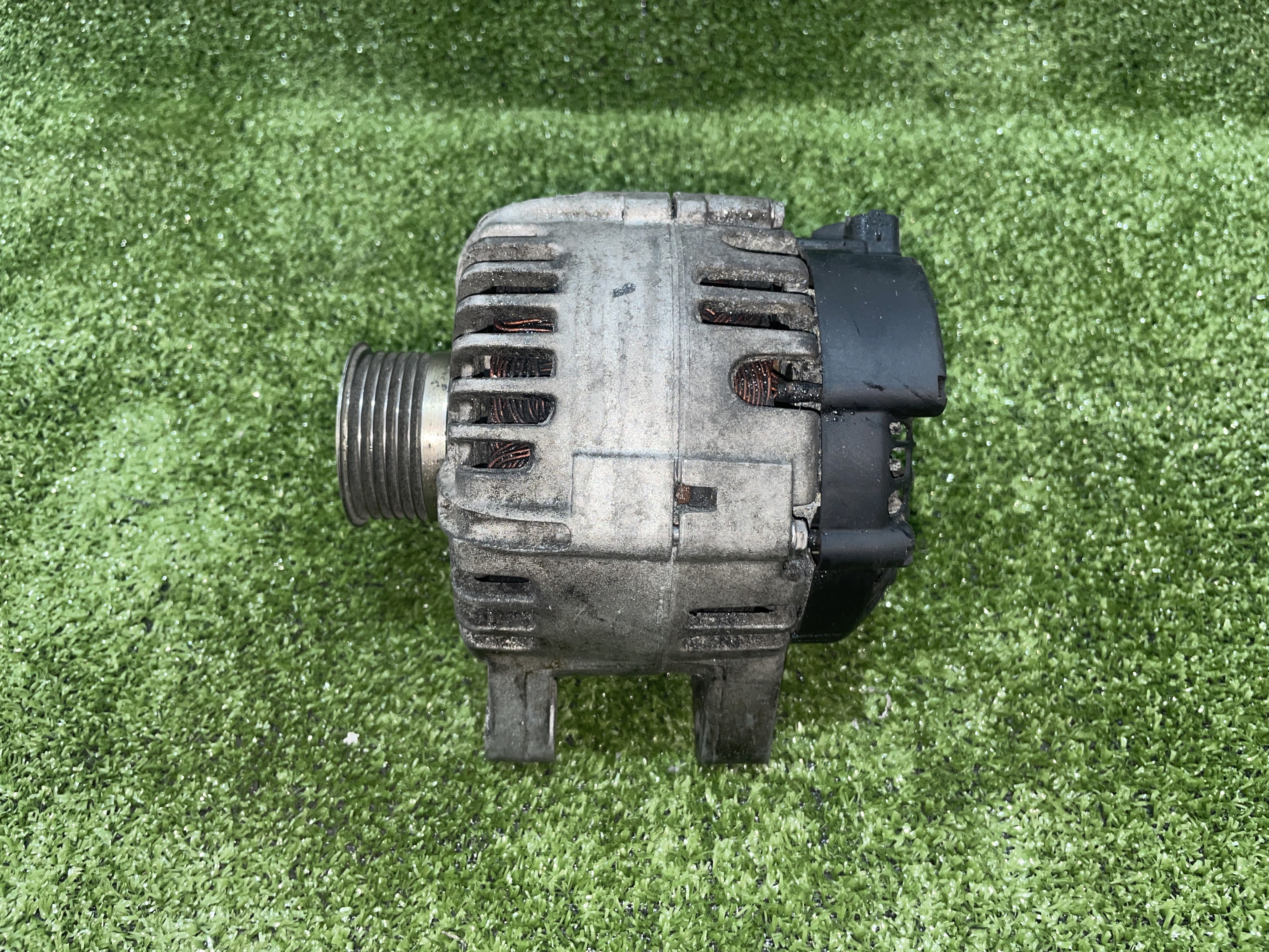 PEUGEOT 1007 1 generation (2005-2009) Alternator TG15C054, VALEO, 9646476280 21584678