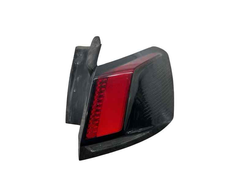 Piloto trasero derecho 9810477080 de Peugeot 3008 2016-2025 - pieza usada
